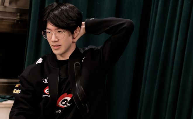 马丁内斯 马丁内斯